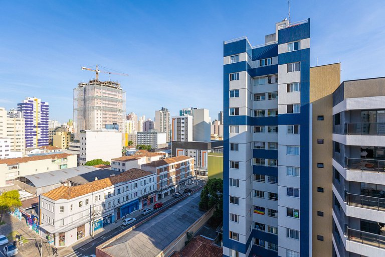 Studio com sacada no centro - Próximo ao Shopping Itália