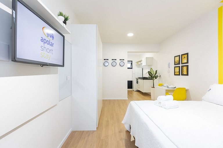 Studio com sacada no centro - Próximo ao Shopping Itália