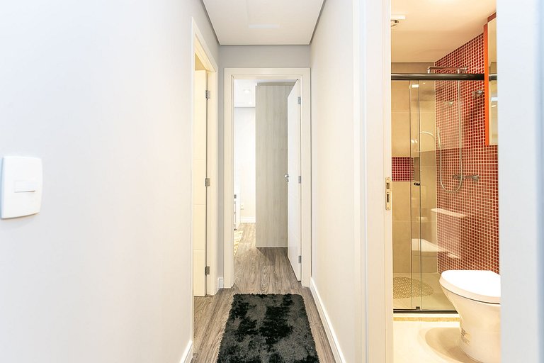 Apartamento com sacada e churrasqueira no Bigorrilho