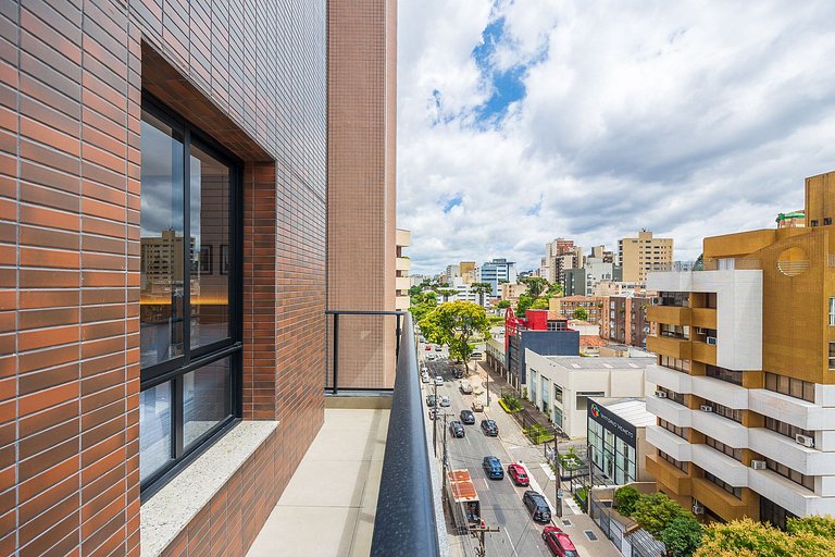 Apartamento com Sacada no Centro, próximo ao mercado municip