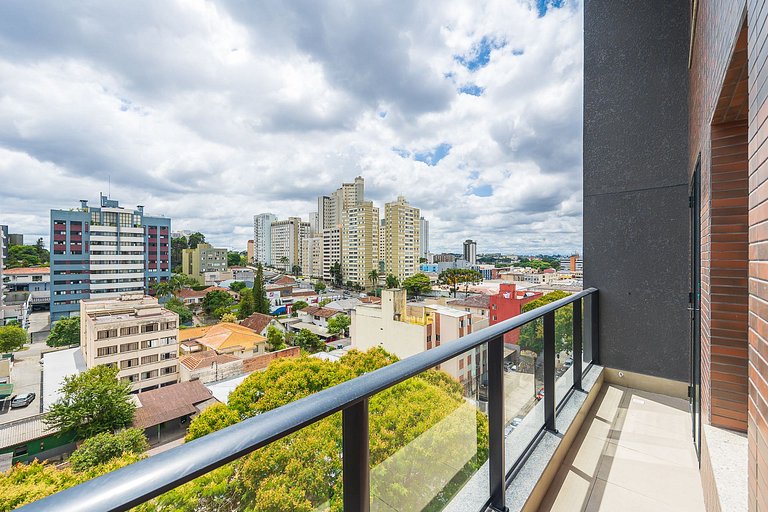 Apartamento com Sacada no Centro, próximo ao mercado municip