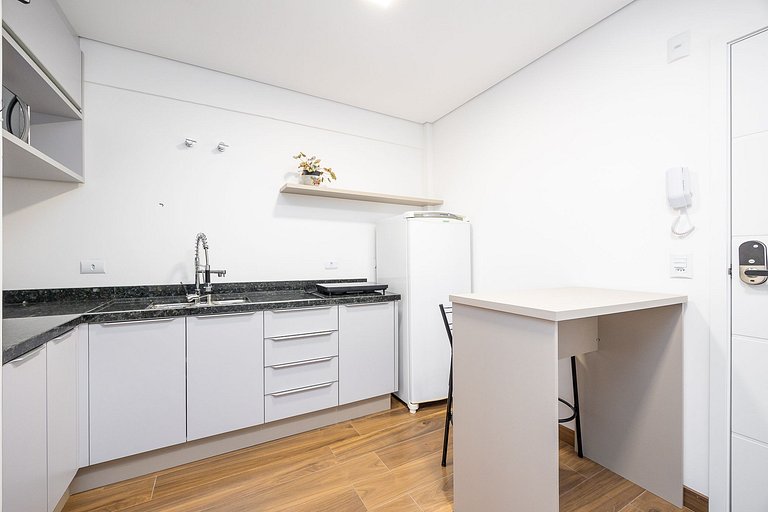 Studio no centro, próximo ao Mercado Municipal, com capacida