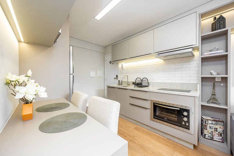 Apartamento finamente decorado no Centro, próximo ao mercado