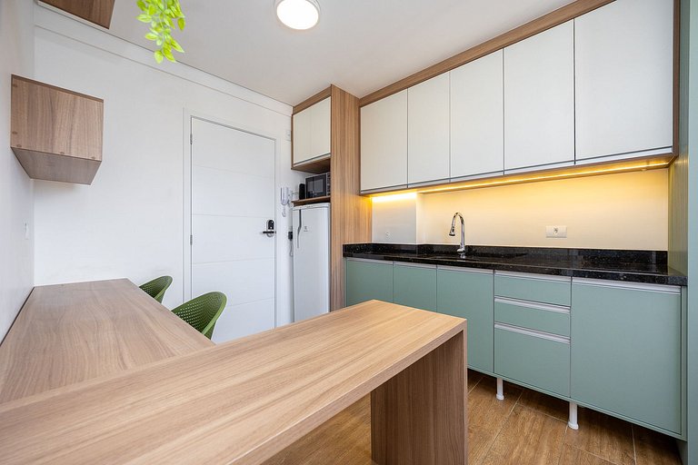 Apartamento finamente decorado no centro, com capacidade par