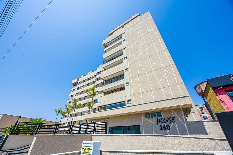 Apartamento finamente decorado no Centro de Curitiba, até 2