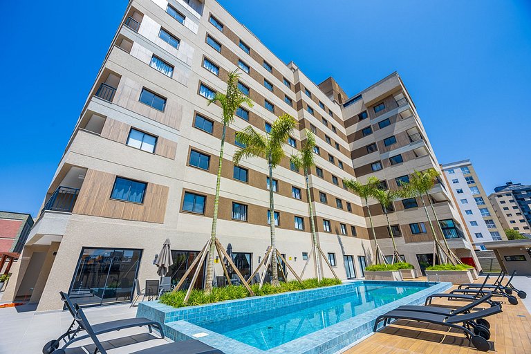 Studio Duplex finamente decorado em Curitiba, à 400m do Shop