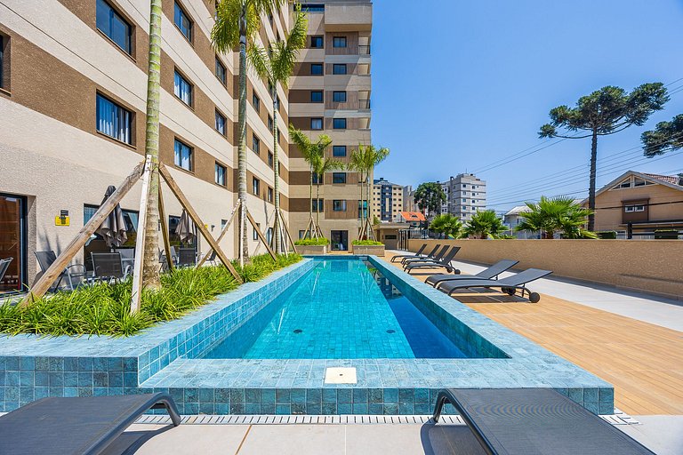 Studio Duplex finamente decorado em Curitiba, à 400m do Shop