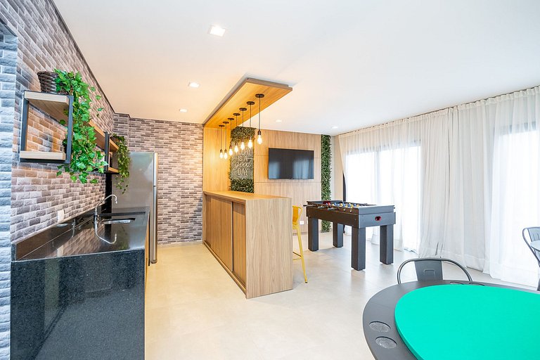 Studio Duplex finamente decorado em Curitiba, à 400m do Shop