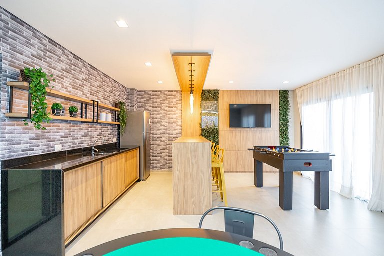Apartamento finamente decorado, no Centro de Curitiba, até 2