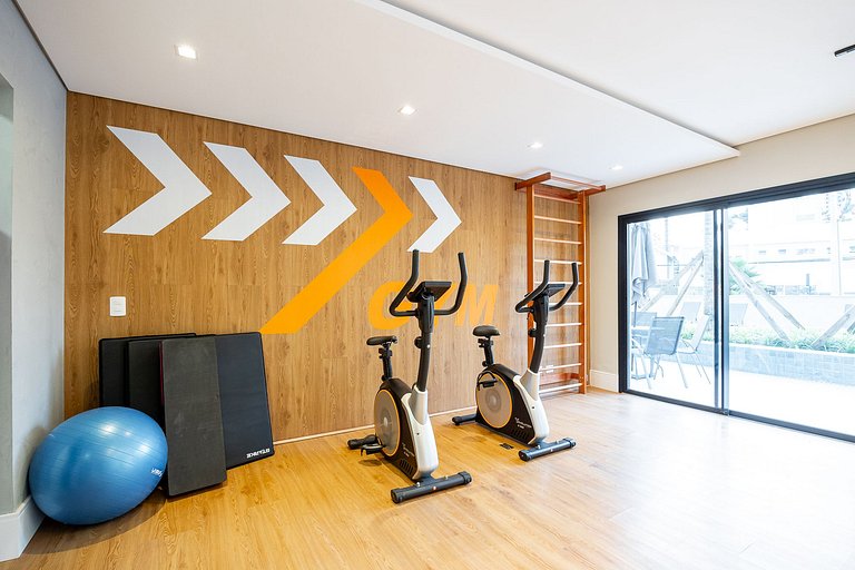 Apartamento finamente decorado, no Centro de Curitiba, até 2