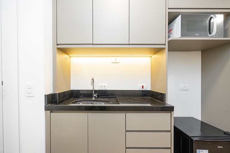 Apartamento finamente decorado no Novo Mundo l Prox. ao Shop