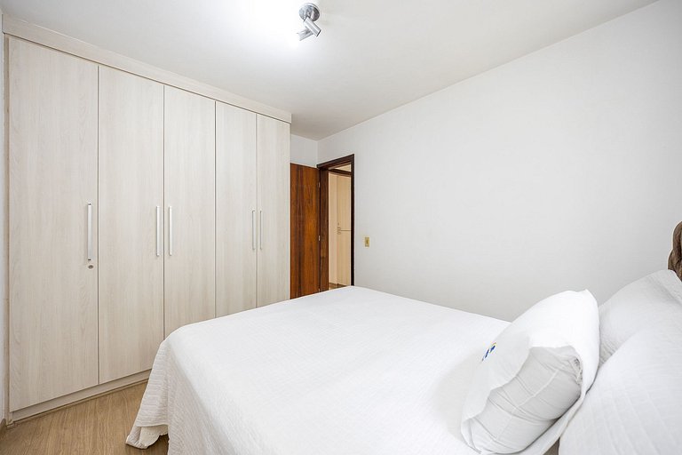 Apartamento 2 quartos finamente decorado em Curitiba, até 4