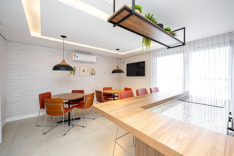 Studio compacto decorado no Rebouças, próximo a puc