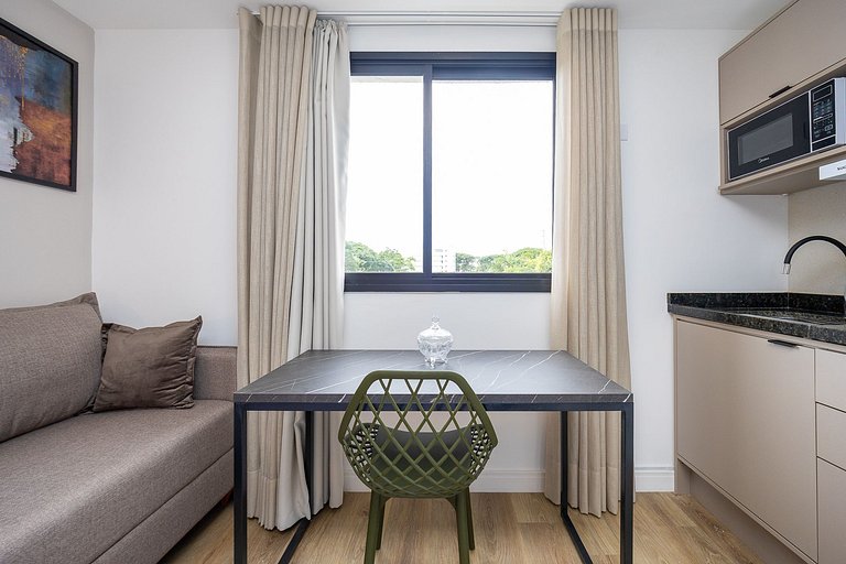 Ref 10306 | Estúdio finamente decorado em Curitiba, até 2 pe