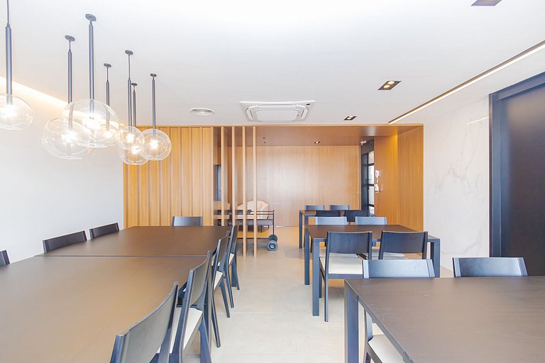 Studio localizado no centro, próximo ao mercado municipal