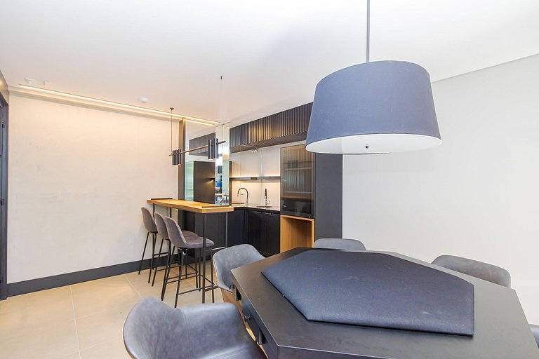 Studio localizado no centro, próximo ao mercado municipal