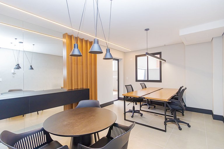 Studio localizado no centro, próximo ao mercado municipal