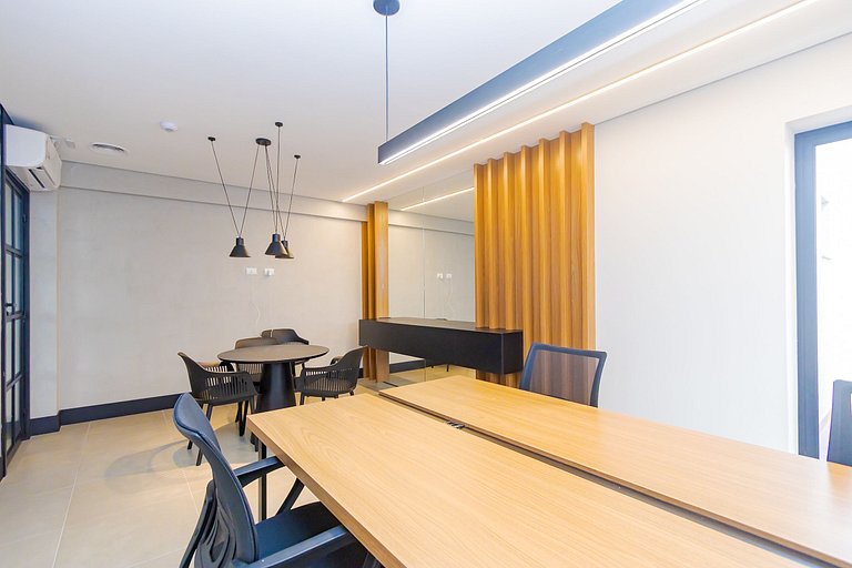 Studio localizado no centro, próximo ao mercado municipal