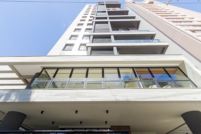 Studio localizado no centro, próximo ao mercado municipal