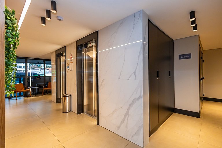 Studio localizado no centro, próximo ao mercado municipal