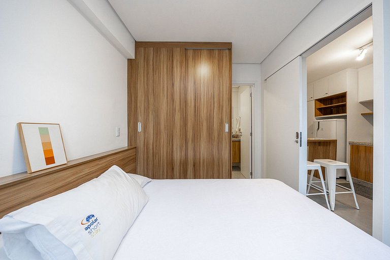 Apartamento amplo no centro, próximo ao mercado municipal