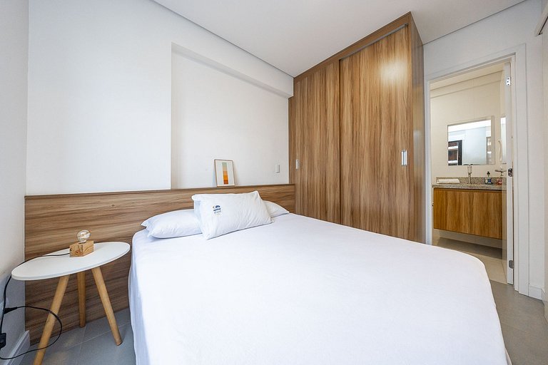 Apartamento amplo no centro, próximo ao mercado municipal