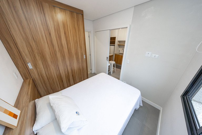 Apartamento amplo no centro, próximo ao mercado municipal
