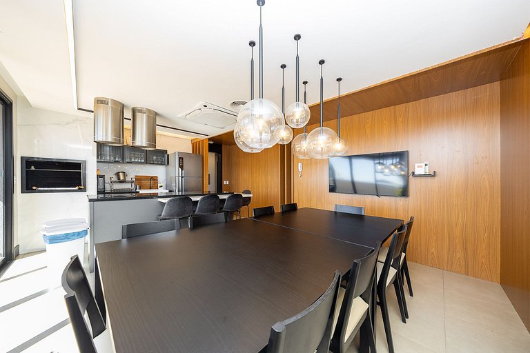 Apartamento amplo no centro, próximo ao mercado municipal