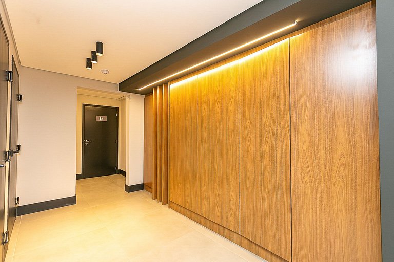 Apartamento amplo no centro, próximo ao mercado municipal