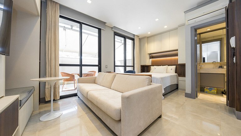 Apartamento 1 quarto mobiliado no Batel com vaga e excelente
