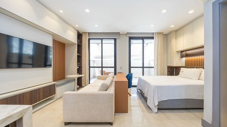 Apartamento 1 quarto mobiliado no Batel com vaga e excelente