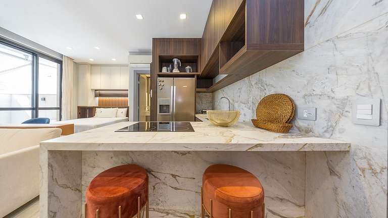 Apartamento 1 quarto mobiliado no Batel com vaga e excelente