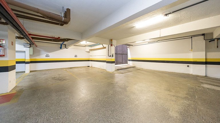 Apartamento 1 quarto mobiliado no Batel com vaga e excelente