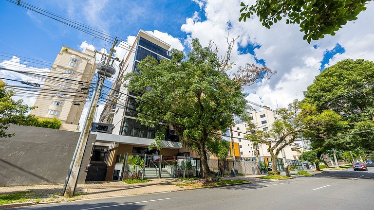 Apartamento 1 quarto mobiliado no Batel com vaga e excelente