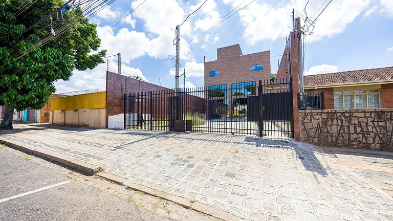 Studio moderno e decorado no Rebouças – pronto para morar