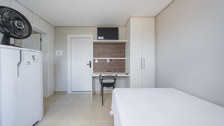 Studio moderno e decorado no Rebouças – pronto para morar