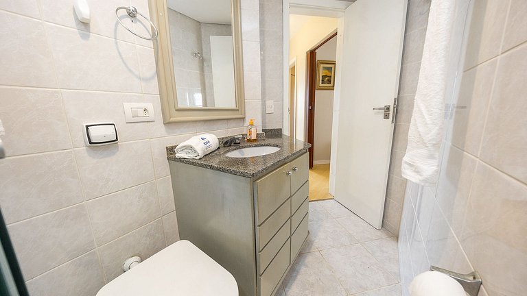 Apartamento 2 Quartos e 1 Suíte Finamente Decorado no Bigorr