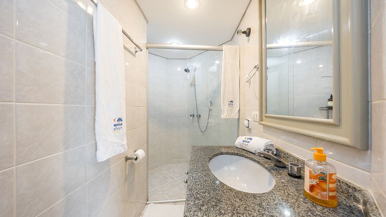 Apartamento 2 Quartos e 1 Suíte Finamente Decorado no Bigorr