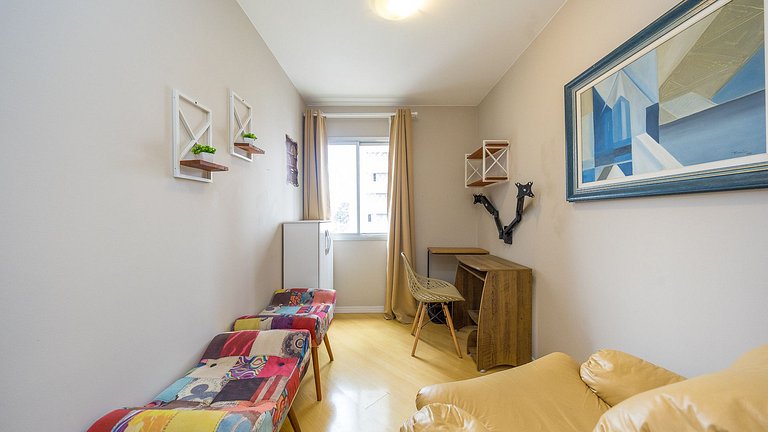 Apartamento 2 Quartos e 1 Suíte Finamente Decorado no Bigorr
