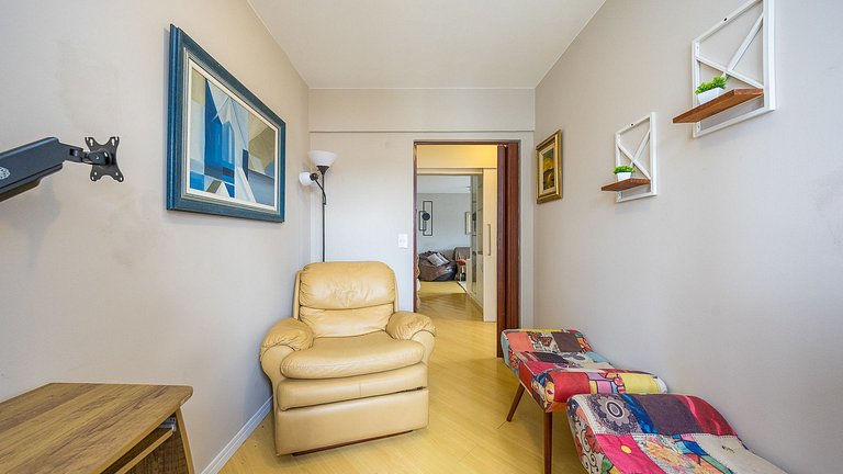 Apartamento 2 Quartos e 1 Suíte Finamente Decorado no Bigorr