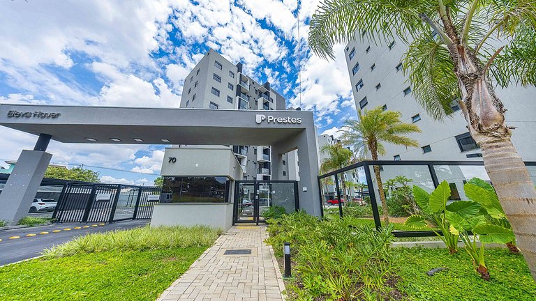 Apartamento 2 Quartos Finamente Decorado no Hauer – Completo