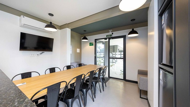 Apartamento 2 Quartos Finamente Decorado no Hauer – Completo