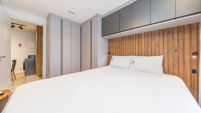 Studio de Alto Padrão no Centro – Totalmente Mobiliado, com
