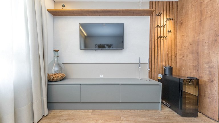Studio de Alto Padrão no Centro – Totalmente Mobiliado, com