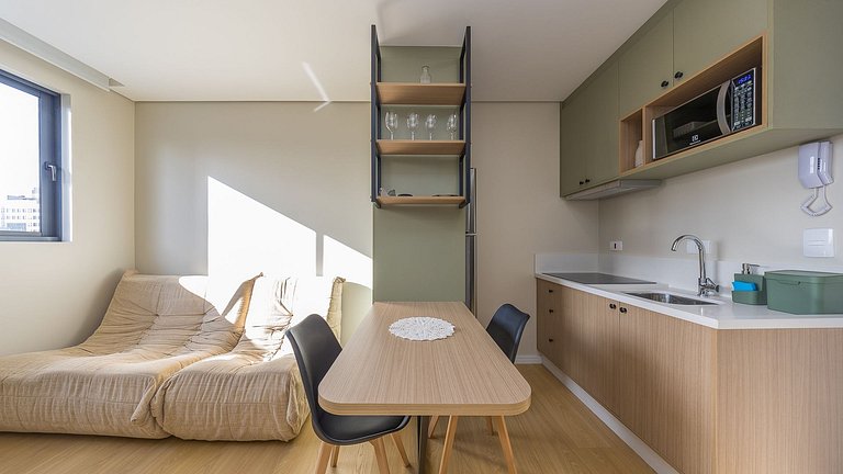 Apartamento 1 Quarto Mobiliado | Praticidade no Centro de Cu