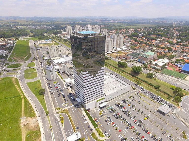 Apto 2 quartos entre Shopping e Mar