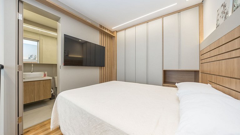 Apartamento Mobiliado com 1 Quarto e Garagem no Água Verde