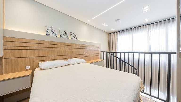 Apartamento Mobiliado com 1 Quarto e Garagem no Água Verde