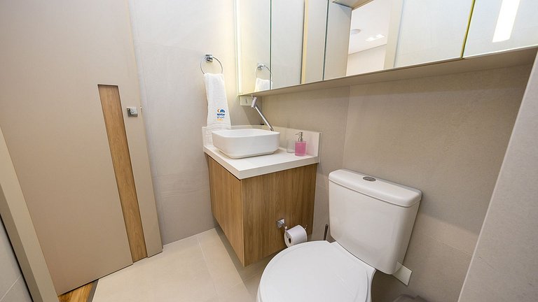 Apartamento Mobiliado com 1 Quarto e Garagem no Água Verde