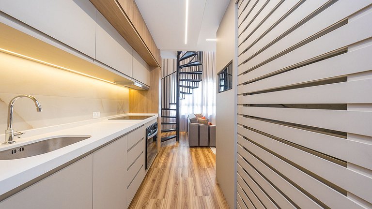 Apartamento Mobiliado com 1 Quarto e Garagem no Água Verde